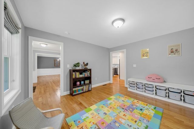 79 Andover Rd, Billerica, MA 01821
