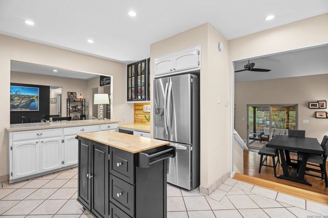 2522 CROW VLY, San Antonio, TX 78232