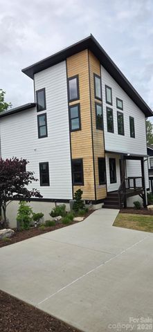 18 Sand Hill Road, Asheville, NC 28806