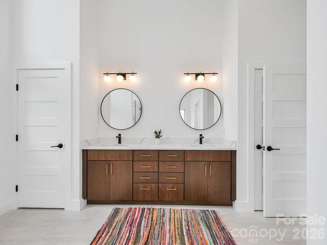 18 Sand Hill Road, Asheville, NC 28806