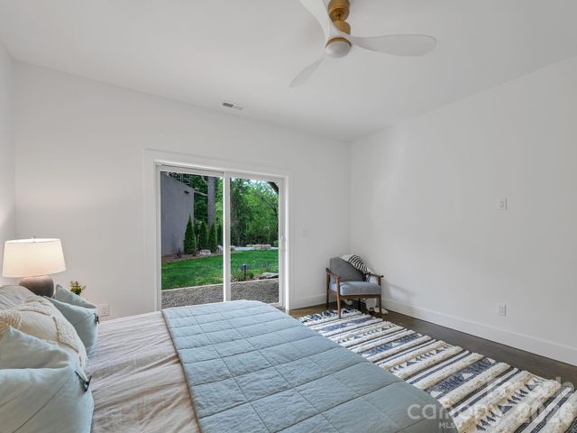 18 Sand Hill Road, Asheville, NC 28806