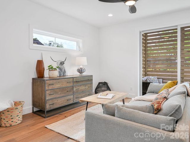 18 Sand Hill Road, Asheville, NC 28806