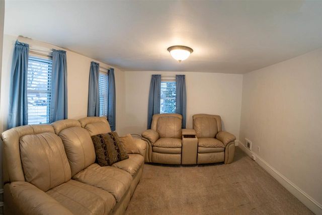 114 E Green Street, Watertown, WI 53098