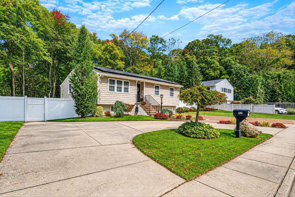 47 Mooney Pond Road, Selden, NY 11784 — photo 3