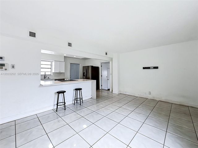 1838 Lauderdale Manor Dr, Fort Lauderdale, FL 33311