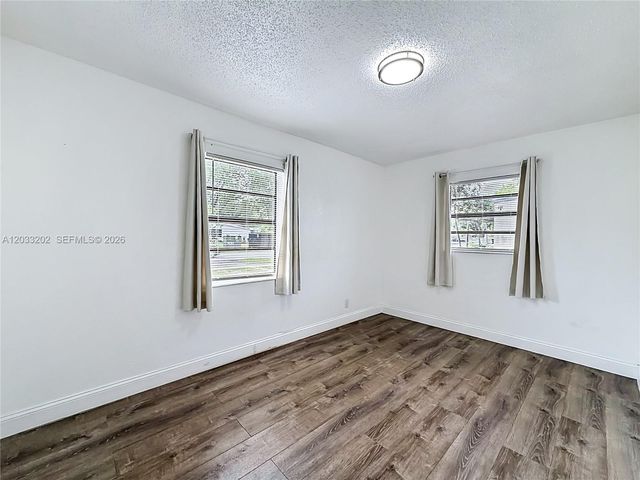 1838 Lauderdale Manor Dr, Fort Lauderdale, FL 33311