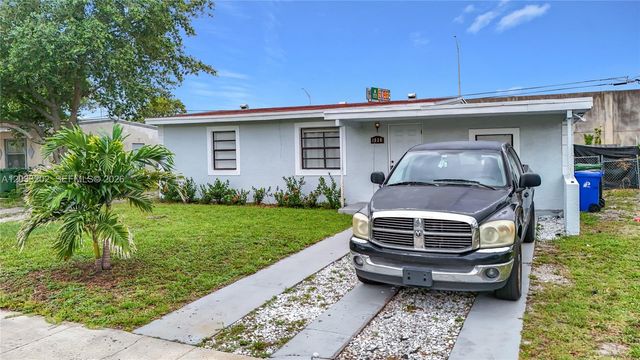 1838 Lauderdale Manor Dr, Fort Lauderdale, FL 33311