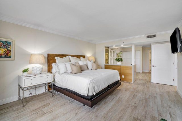 3115 S Ocean Boulevard 1001, Highland Beach, FL 33487