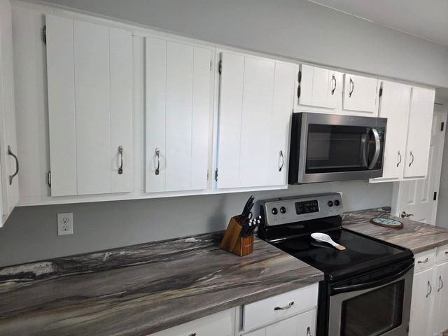 1000 Twin Coves Circle, Greers Ferry, AR 72067