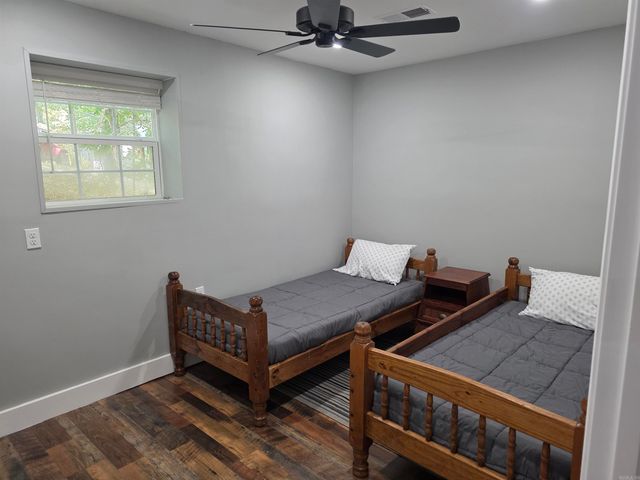 1000 Twin Coves Circle, Greers Ferry, AR 72067