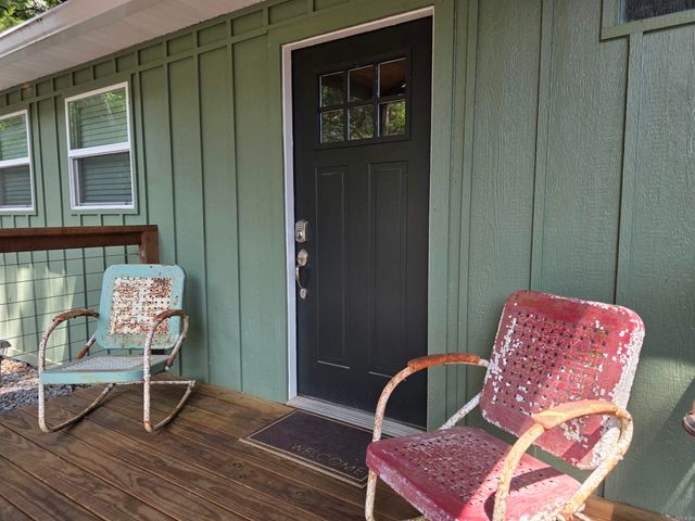 1000 Twin Coves Circle, Greers Ferry, AR 72067