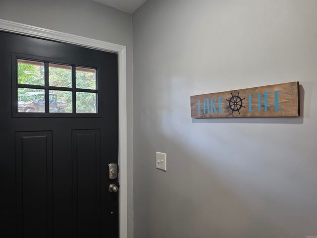 1000 Twin Coves Circle, Greers Ferry, AR 72067