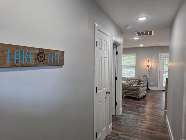 1000 Twin Coves Circle, Greers Ferry, AR 72067