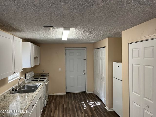 3716 STUART Street, Jacksonville, FL 32209