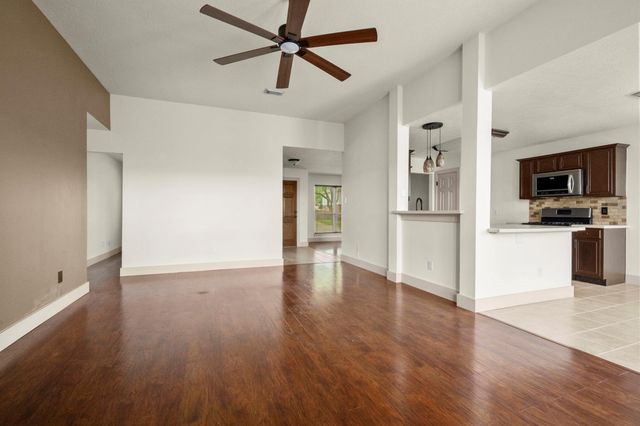 1243 Willow Branch, League City, TX 77573