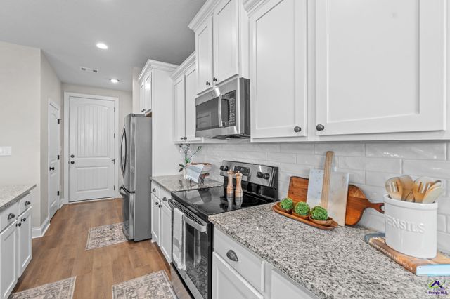 122 Blue Dunn Circle, Perry, GA 31069