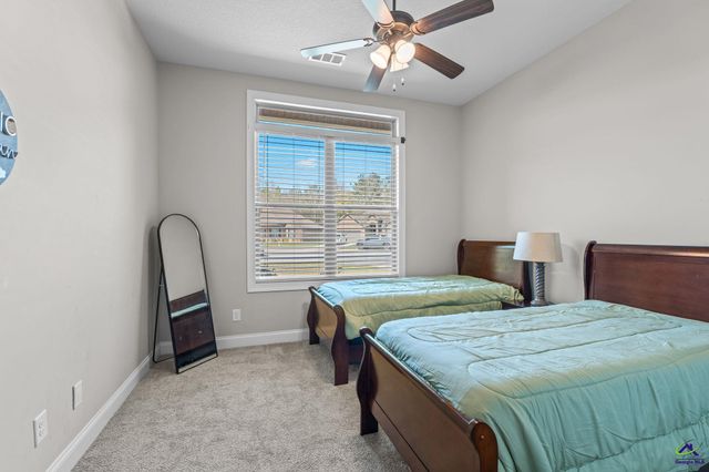 122 Blue Dunn Circle, Perry, GA 31069