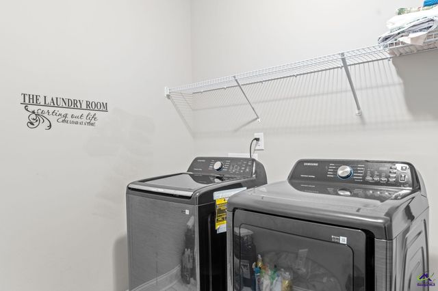 122 Blue Dunn Circle, Perry, GA 31069