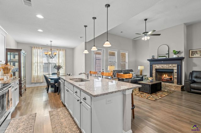 122 Blue Dunn Circle, Perry, GA 31069