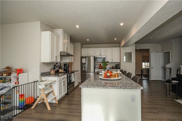 76 Wanda Court, Kent, OH 44240