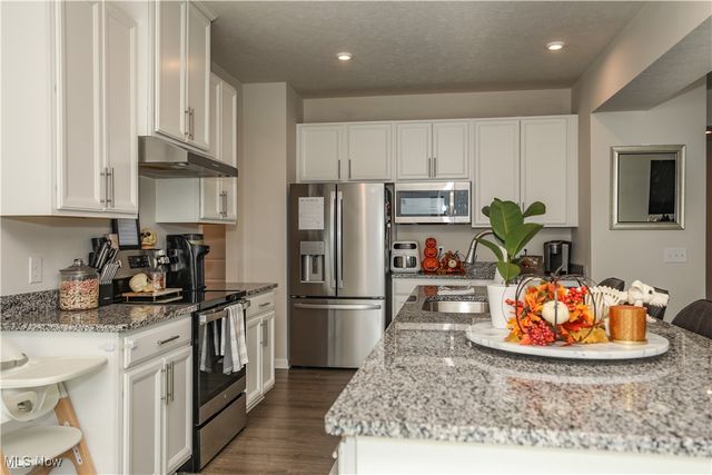 76 Wanda Court, Kent, OH 44240