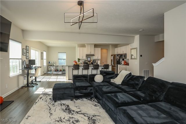 76 Wanda Court, Kent, OH 44240