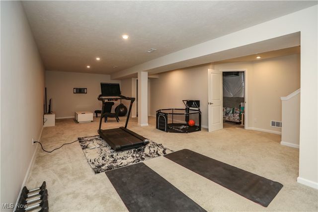 76 Wanda Court, Kent, OH 44240