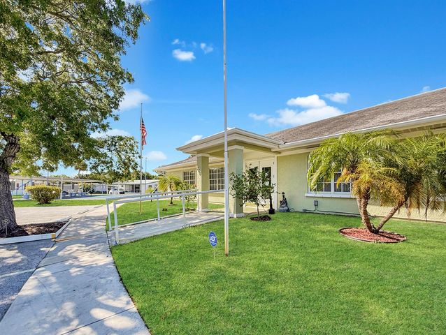 143 SE Easy Street, Stuart, FL 34994