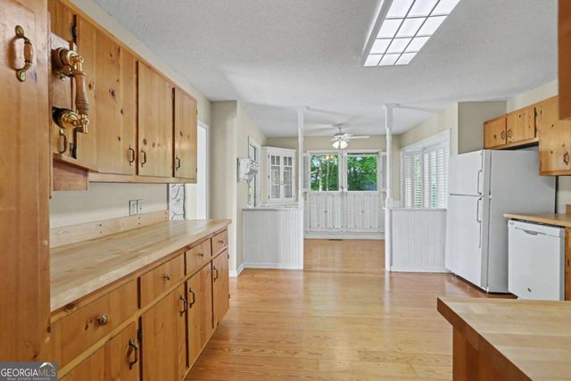 734 Long Laurel Ridge Drive, Lakemont, GA 30552