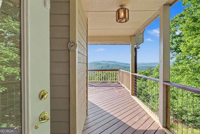 734 Long Laurel Ridge Drive, Lakemont, GA 30552