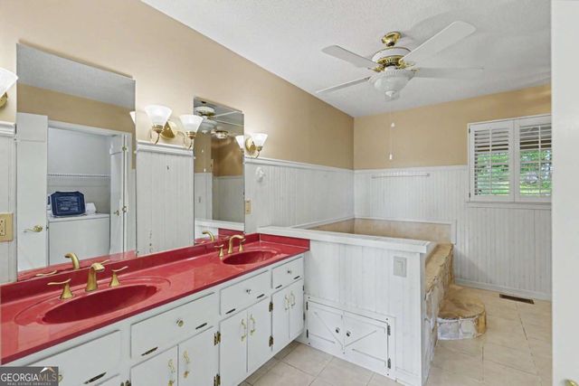 734 Long Laurel Ridge Drive, Lakemont, GA 30552