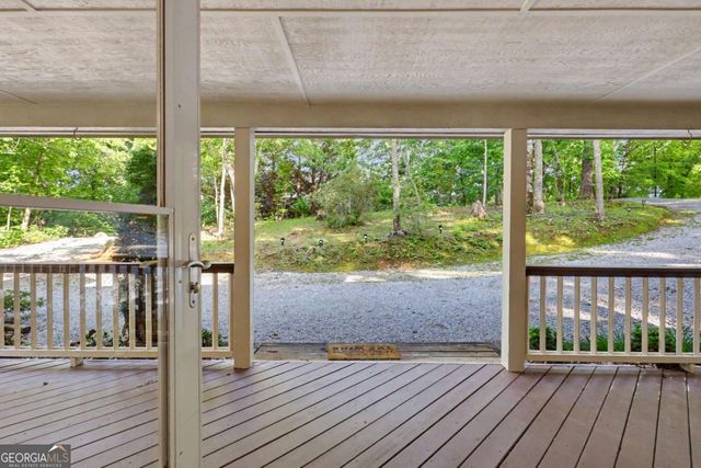 734 Long Laurel Ridge Drive, Lakemont, GA 30552