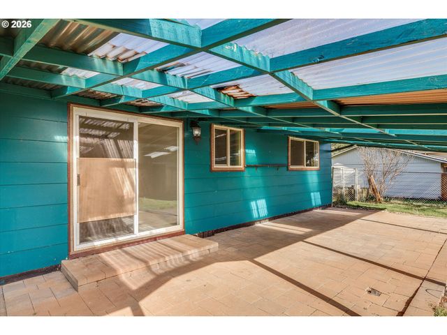 15050 S DALES Ave, Beavercreek, OR 97004