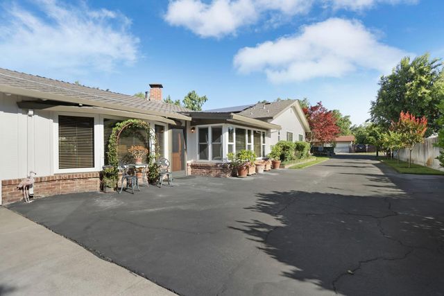 1040 Willora Rd, Stockton, CA 95207