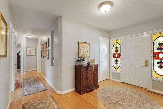 1040 Willora Rd, Stockton, CA 95207