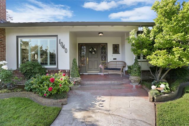 1040 Willora Rd, Stockton, CA 95207