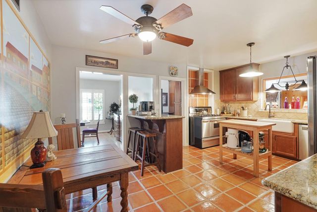 1040 Willora Rd, Stockton, CA 95207