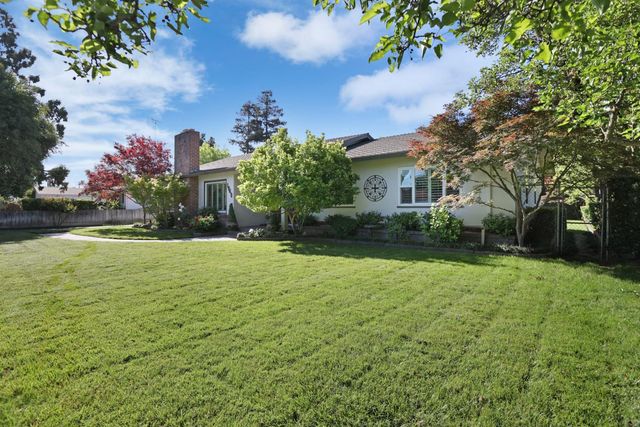 1040 Willora Rd, Stockton, CA 95207