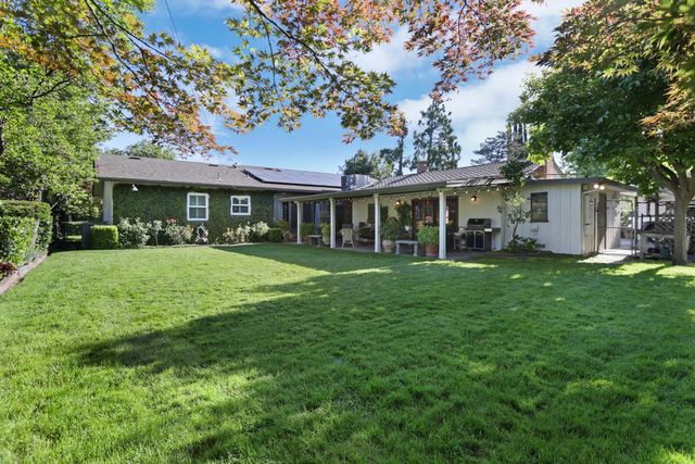 1040 Willora Rd, Stockton, CA 95207