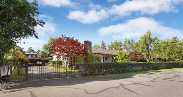 1040 Willora Rd, Stockton, CA 95207