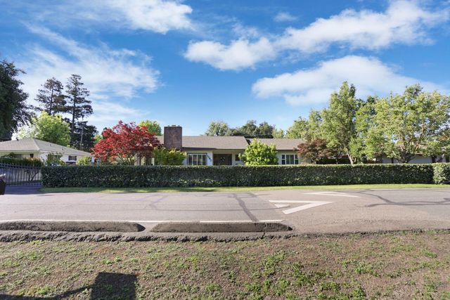 1040 Willora Rd, Stockton, CA 95207