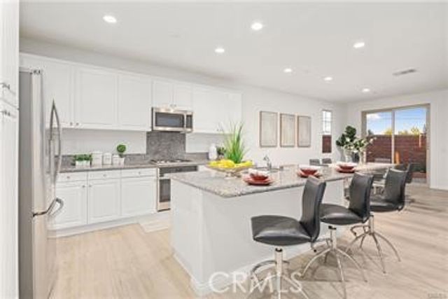 16391 Globetrotter, Chino, CA 91708