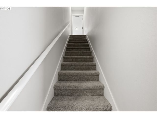 165 W BARBARAS Way, Newberg, OR 97132