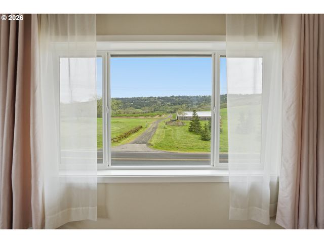 165 W BARBARAS Way, Newberg, OR 97132
