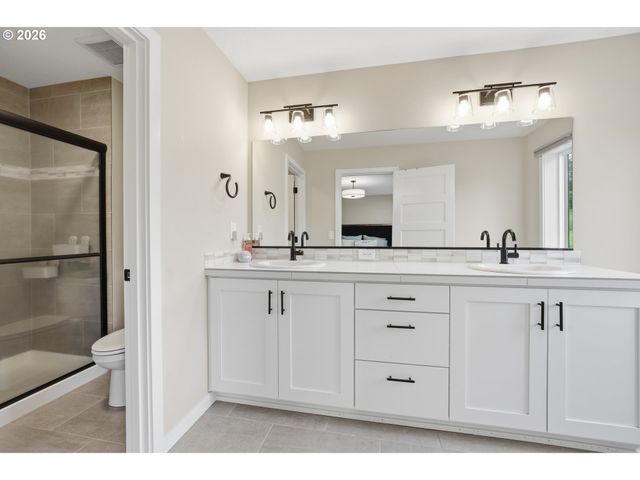 165 W BARBARAS Way, Newberg, OR 97132