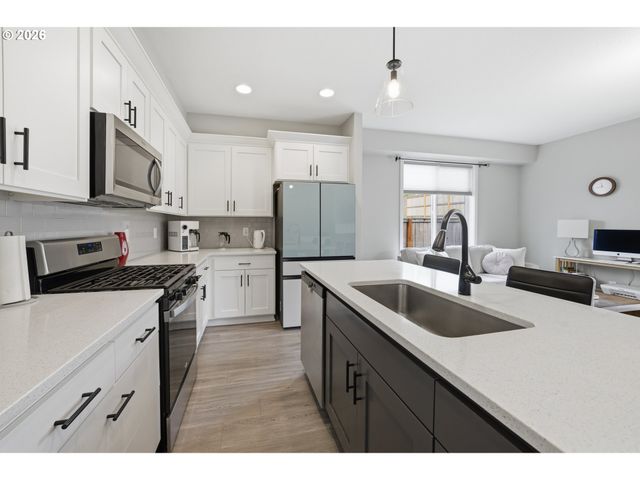 165 W BARBARAS Way, Newberg, OR 97132