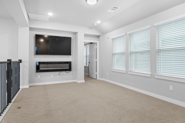 1004 Goldenrod Drive, Crowley, TX 76036