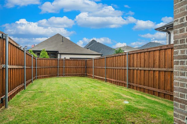 1004 Goldenrod Drive, Crowley, TX 76036