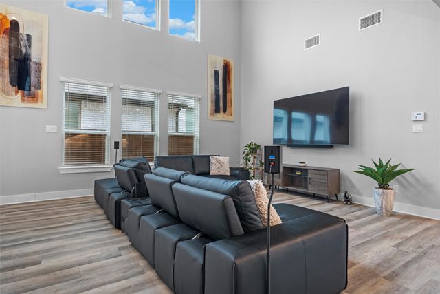 1004 Goldenrod Drive, Crowley, TX 76036