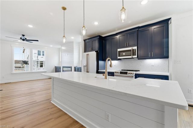 1064 Mesa LOOP, Chesapeake, VA 23320